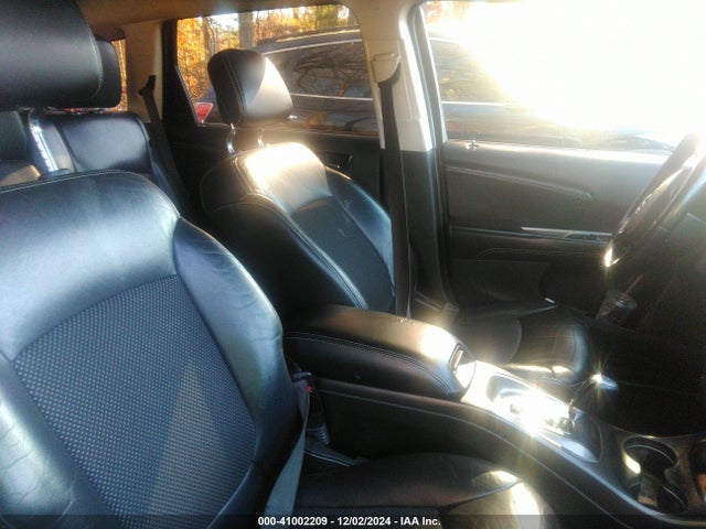 3C4PDCGG8FT698652 Dodge Journey Crossroad