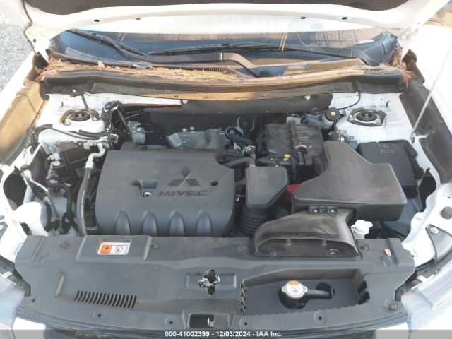 JA4AD2A38GZ016458 Mitsubishi Outlander Es
