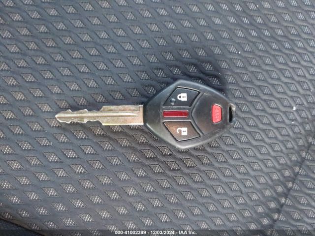 JA4AD2A38GZ016458 Mitsubishi Outlander Es
