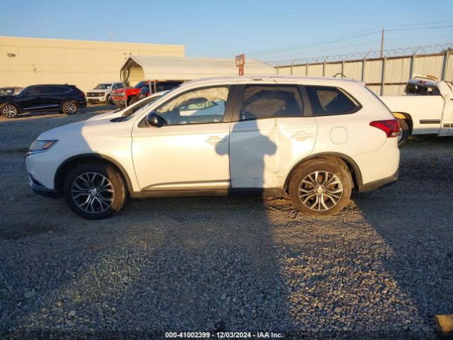 JA4AD2A38GZ016458 Mitsubishi Outlander Es