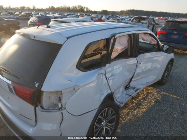 JA4AD2A38GZ016458 Mitsubishi Outlander Es