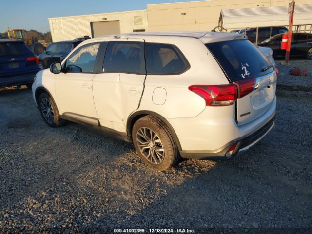 JA4AD2A38GZ016458 Mitsubishi Outlander Es