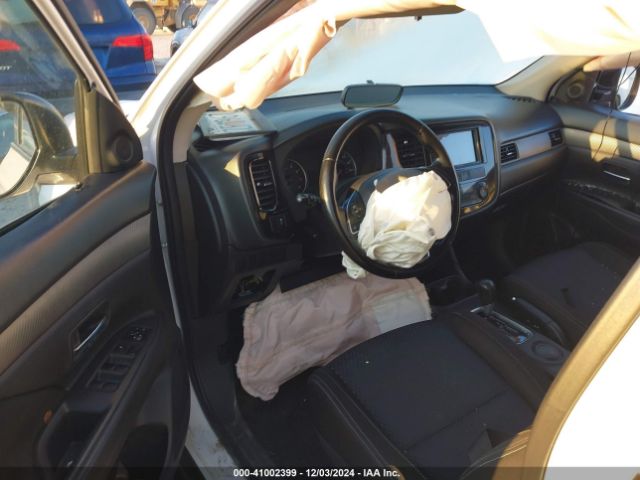 JA4AD2A38GZ016458 Mitsubishi Outlander Es