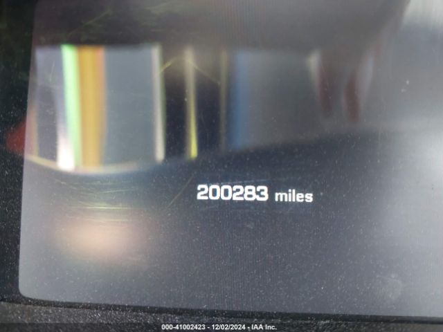 2011 JAGUAR XJ SAJWA2GB2BLV07950 Photo 6