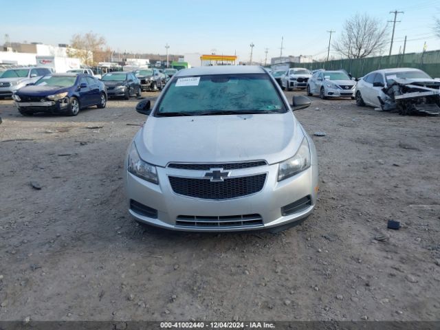1G1PA5SGXE7469283 Chevrolet Cruze Ls Auto