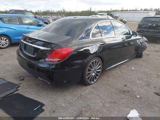 55SWF4JB5JU265577 Mercedes-Benz C 300