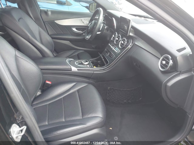 55SWF4JB5JU265577 Mercedes-Benz C 300