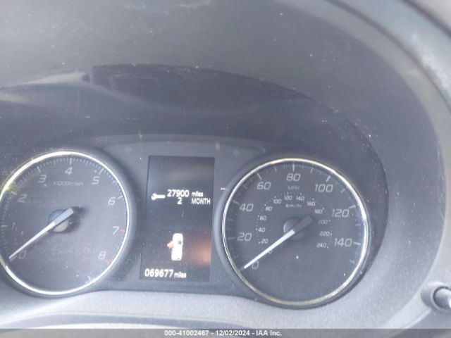 JA4AD3A38JZ018708 Mitsubishi Outlander Le