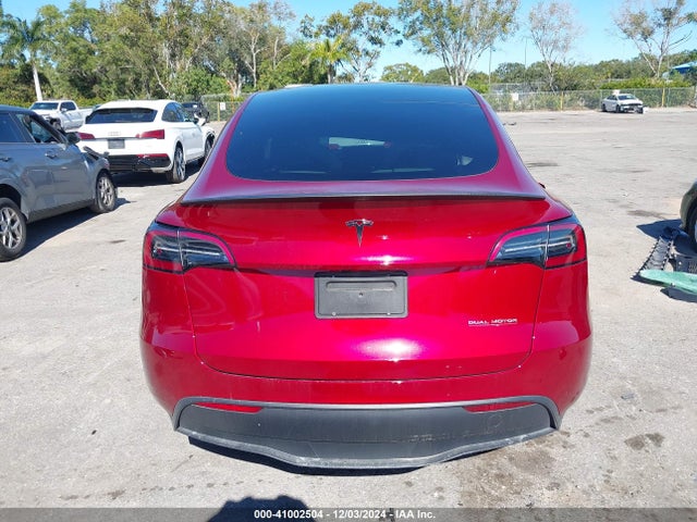 Tesla Model Y Performance Dual Motor All-wheel Drive 2024 7SAYGDEF5RF044807 Image 16