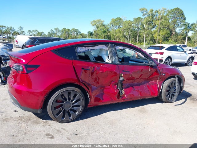 2024 TESLA MODEL Y 7SAYGDEF5RF044807 Photo 5