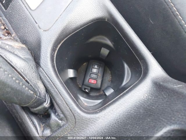 2T3RFREV7GW480574 Toyota Rav4 Xle