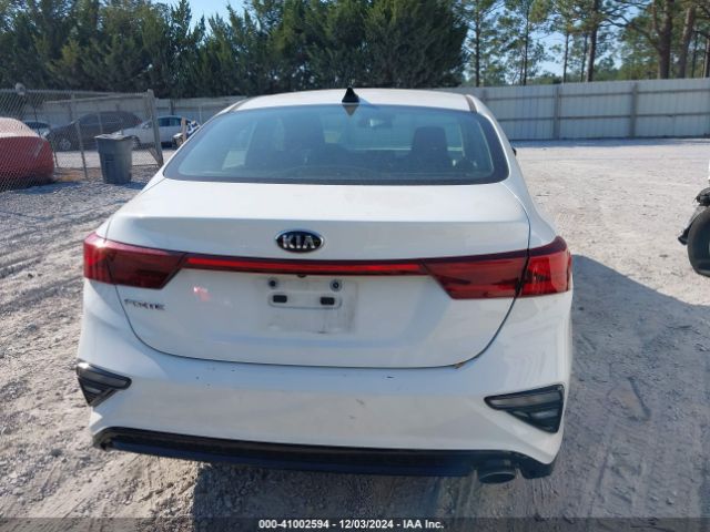 3KPF24AD3ME310623 KIA Forte Lxs