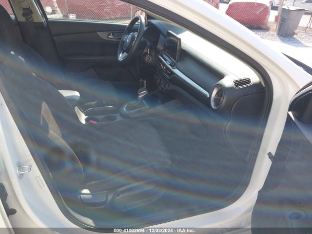 3KPF24AD3ME310623 KIA Forte Lxs