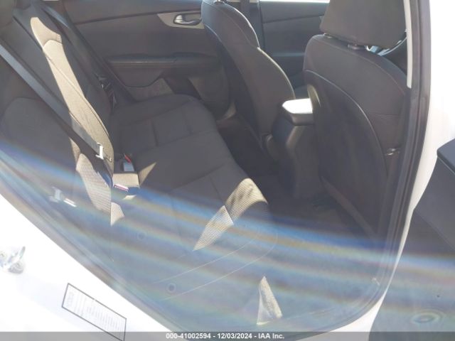 3KPF24AD3ME310623 KIA Forte Lxs