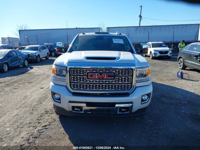 1GT12UEY2JF207623 GMC Sierra 2500hd Denali