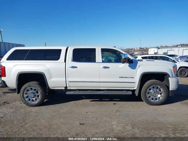 1GT12UEY2JF207623 GMC Sierra 2500hd Denali