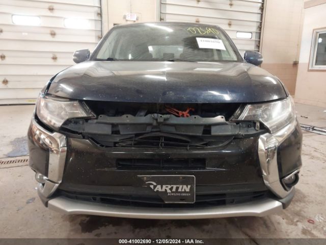 JA4AZ3A3XJZ004360 Mitsubishi Outlander Se