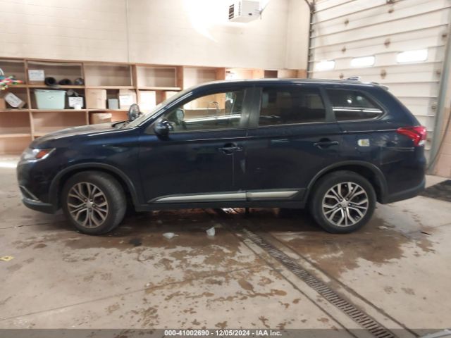 JA4AZ3A3XJZ004360 Mitsubishi Outlander Se