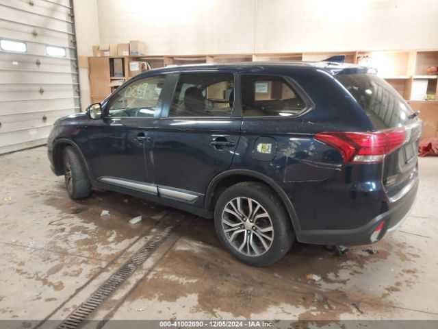 JA4AZ3A3XJZ004360 Mitsubishi Outlander Se