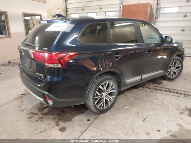 JA4AZ3A3XJZ004360 Mitsubishi Outlander Se