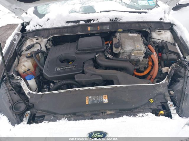 3FA6P0LU8JR206548 Ford Fusion Hybrid Se