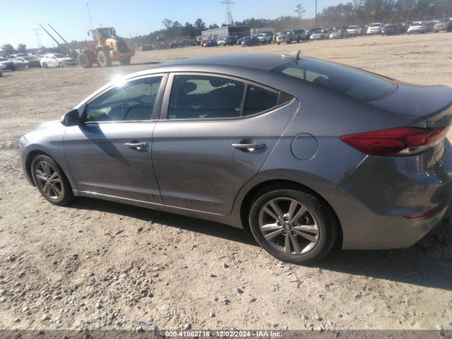 Hyundai Elantra Value Edition 2018 5NPD84LF5JH399963 Image 3
