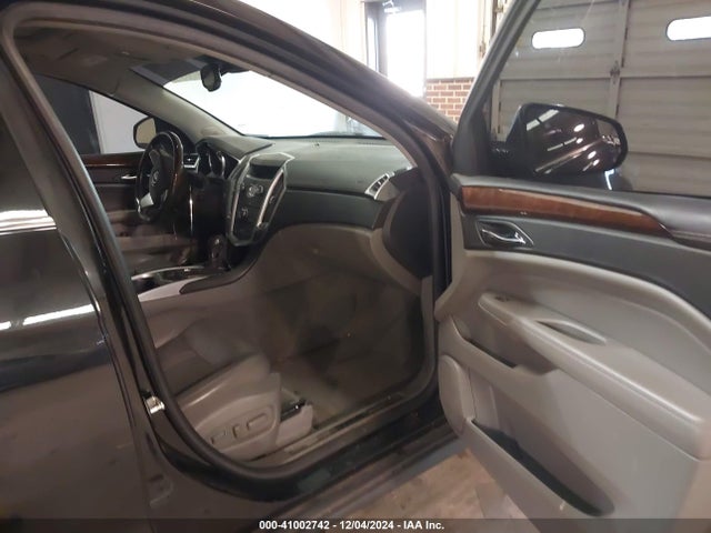 2011 CADILLAC SRX 3GYFNAEY1BS513151 Photo 4