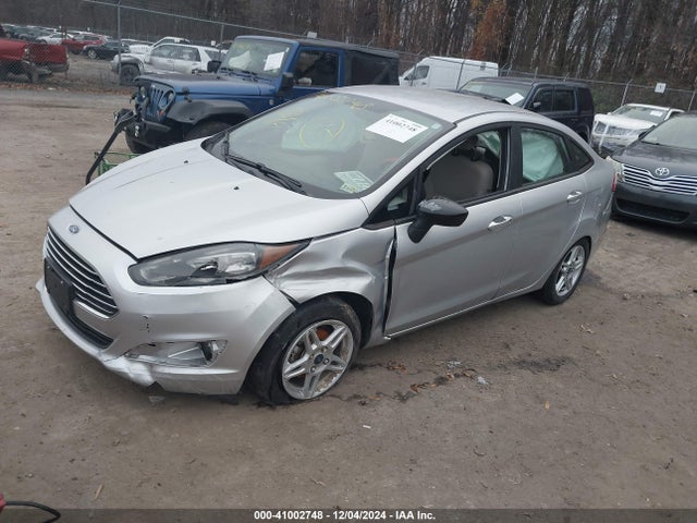 Ford FIESTA SE 2018 3FADP4BJ3JM123340 Image 2