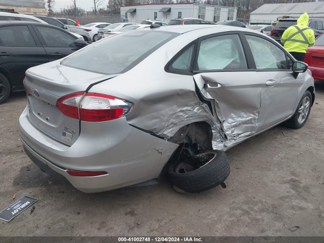 Ford FIESTA SE 2018 3FADP4BJ3JM123340 Image 4