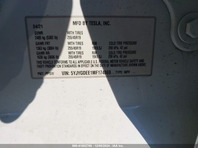 2021 TESLA MODEL Y 5YJYGDEE1MF174869 Photo 8