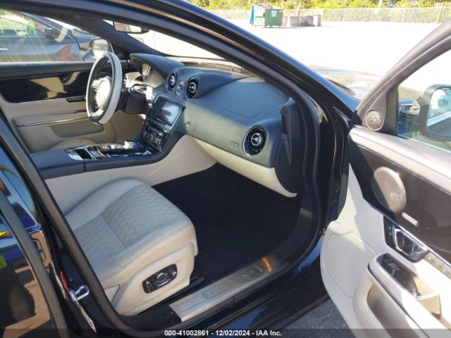 2016 JAGUAR XJ SAJWA2G75G8V99710 Photo 4