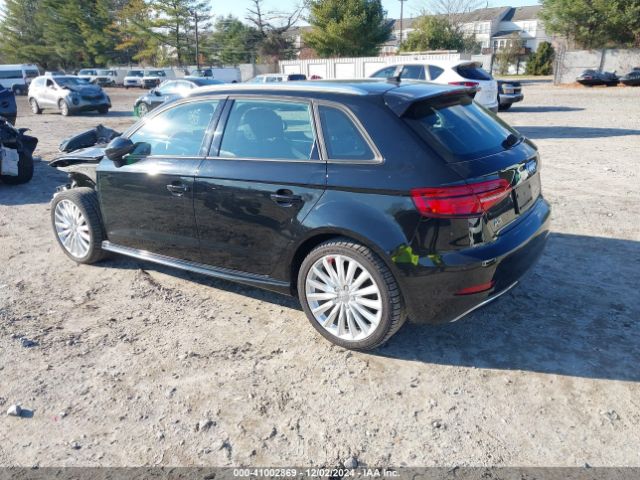 WAUUPBFF3HA036966 Audi A3 E-tron 1.4t Premium