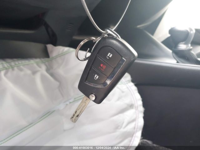 NMTKHMBX6LR104270 Toyota C-HR LE