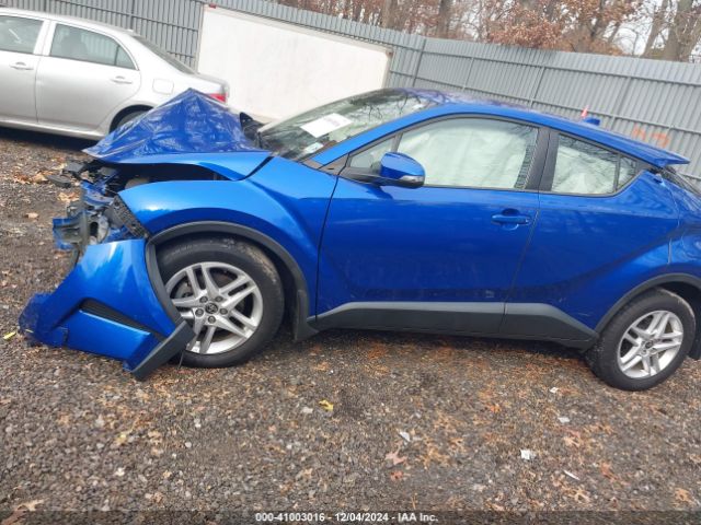 NMTKHMBX6LR104270 Toyota C-HR LE