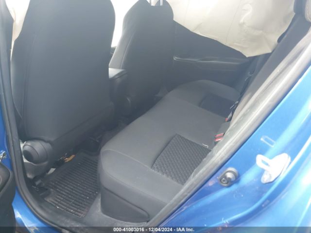 NMTKHMBX6LR104270 Toyota C-HR LE
