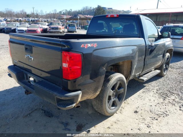 2018 CHEVROLET SILVERADO 1500 1GCNKNEHXJZ151727 Photo 3
