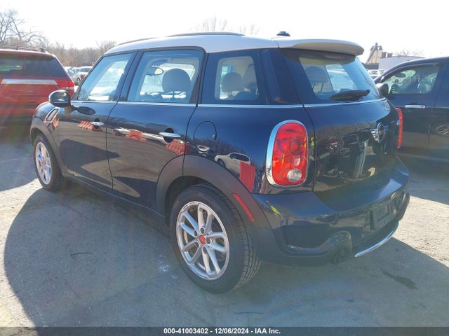 2015 MINI COUNTRYMAN WMWZC3C58FWT05675 Photo 2