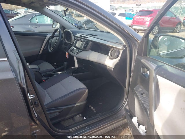 2T3RFREV2FW261259 Toyota Rav4 Xle