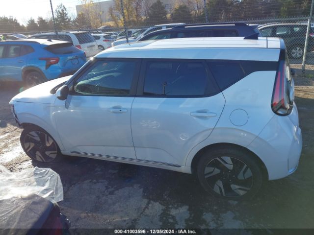 KNDJ53AU9P7866760 KIA Soul Gt-line