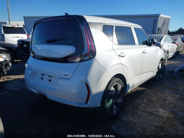 KNDJ53AU9P7866760 KIA Soul Gt-line