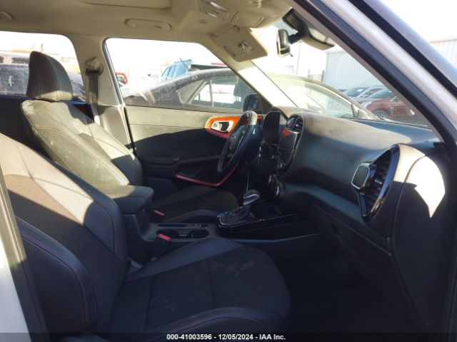 KNDJ53AU9P7866760 KIA Soul Gt-line