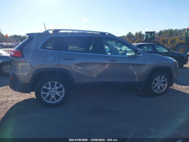 1C4PJMCS4GW280528 Jeep Cherokee Latitude