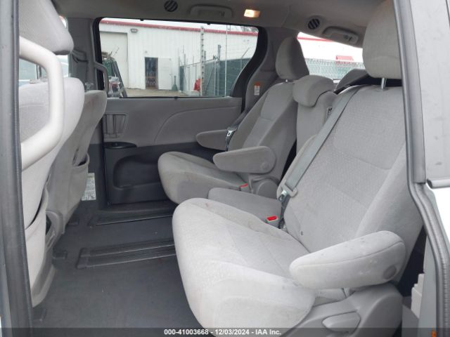 5TDKZ3DC6LS050925 Toyota SIENNA LE