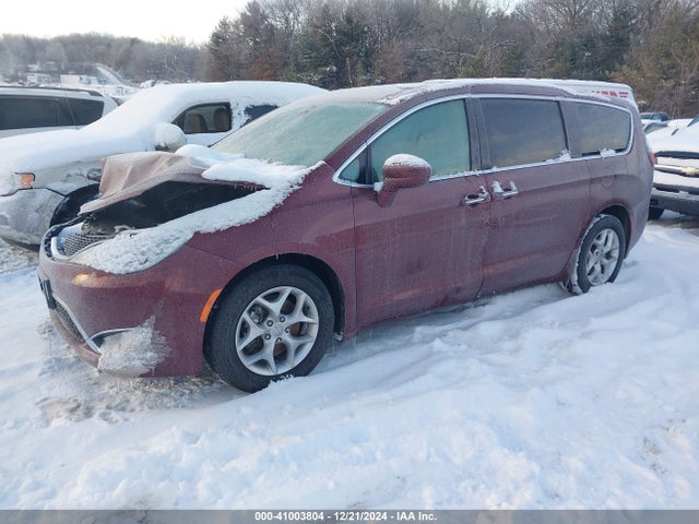 Chrysler Pacifica Touring Plus 2018 2C4RC1FG6JR315529 Image 2