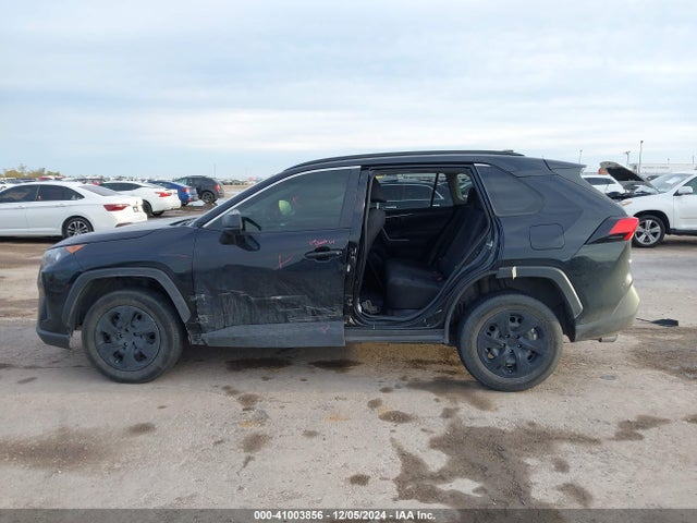 Toyota RAV4 LE 2019 JTMH1RFV5KD042330 Image 15
