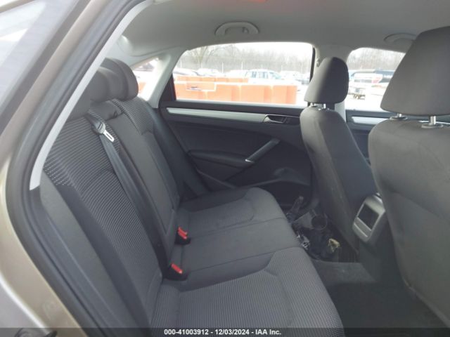 1VWAT7A31HC036705 Volkswagen Passat 1.8t S