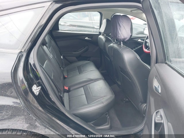 Ford FOCUS SE 2016 1FADP3K25GL325982 Image 8