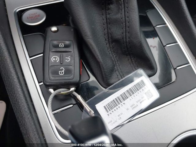 1VWSA7A37NC000698 Volkswagen Passat 2.0t Se