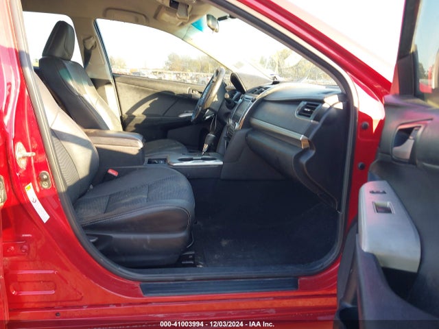 4T1BF1FK2EU856174 Toyota CAMRY SE