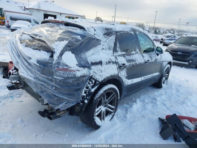 2021 PORSCHE MACAN WP1AB2A56MLB31053 Photo 3